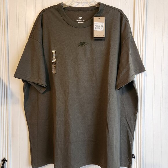 NIKE The Nike Tee Loose Fit Dark Green T-Shirt - XXL - NWT NEW - Picture 2 of 6